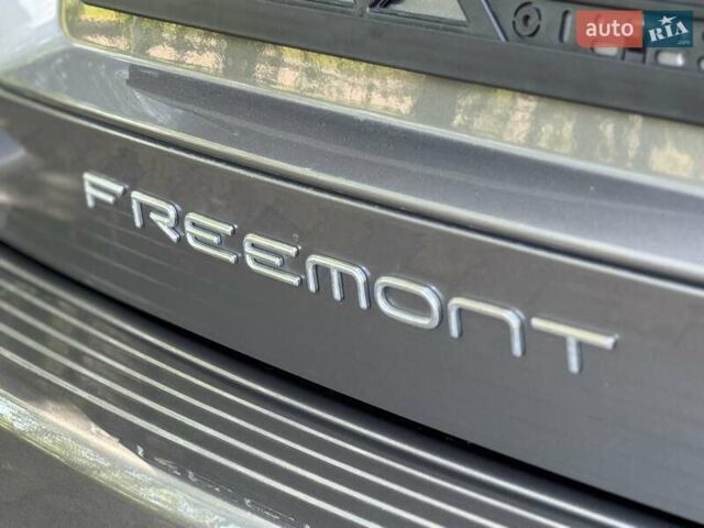 Коричневый Фиат Фримонт, объемом двигателя 2 л и пробегом 166 тыс. км за 14800 $, фото 22 на Automoto.ua