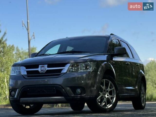 Коричневый Фиат Фримонт, объемом двигателя 2 л и пробегом 166 тыс. км за 14800 $, фото 3 на Automoto.ua