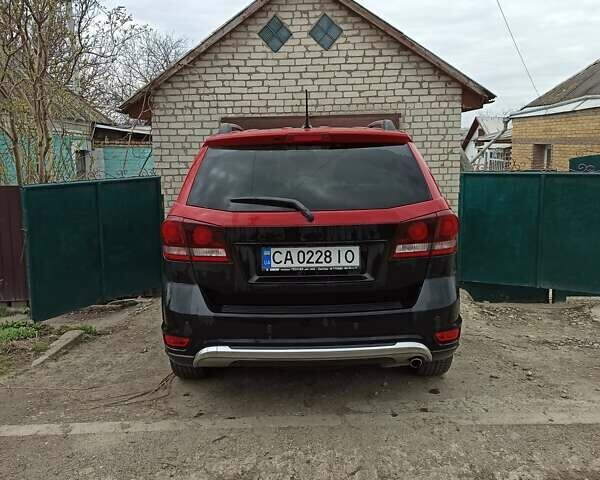 Красный Фиат Фримонт, объемом двигателя 2 л и пробегом 248 тыс. км за 14999 $, фото 2 на Automoto.ua