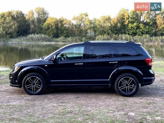 Фиат Фримонт, объемом двигателя 1.96 л и пробегом 230 тыс. км за 10500 $, фото 6 на Automoto.ua