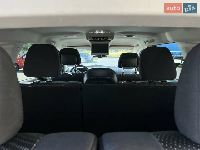 Фиат Фримонт, объемом двигателя 2 л и пробегом 255 тыс. км за 12250 $, фото 9 на Automoto.ua