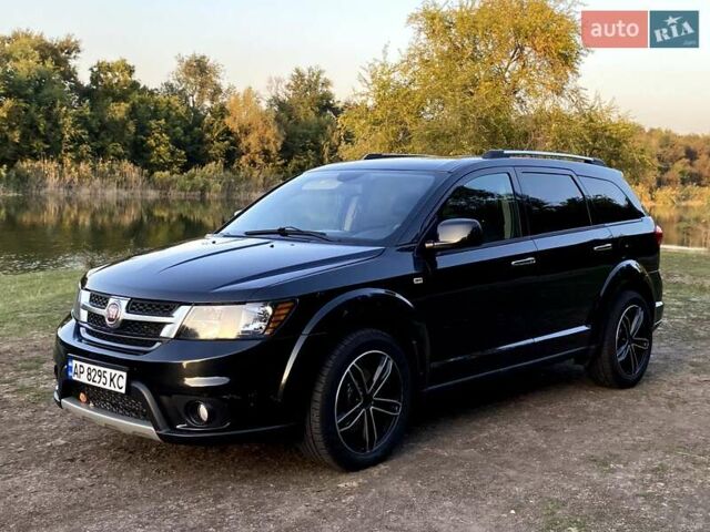 Фиат Фримонт, объемом двигателя 1.96 л и пробегом 230 тыс. км за 10500 $, фото 2 на Automoto.ua