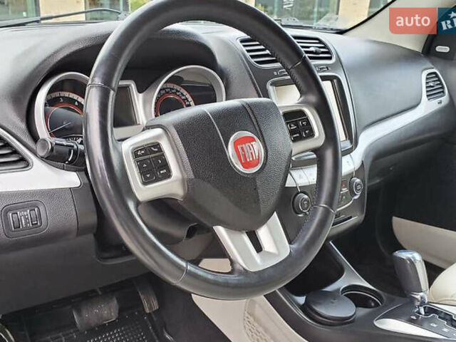 Фиат Фримонт, объемом двигателя 1.96 л и пробегом 230 тыс. км за 12500 $, фото 45 на Automoto.ua