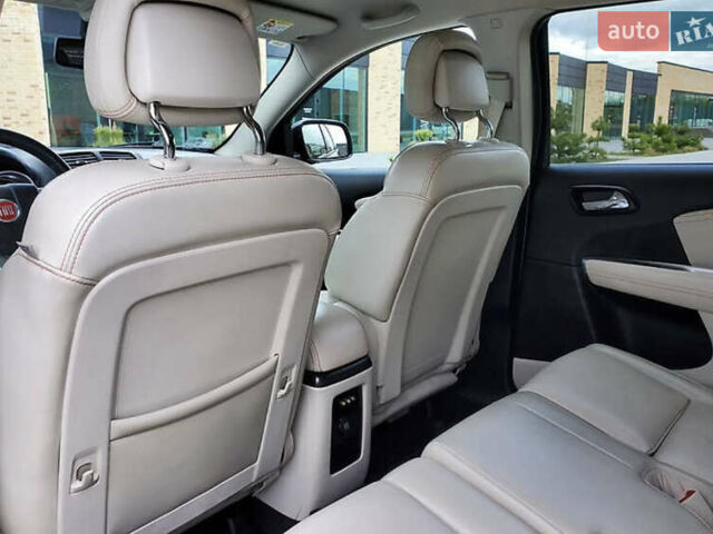 Фиат Фримонт, объемом двигателя 1.96 л и пробегом 230 тыс. км за 12500 $, фото 64 на Automoto.ua