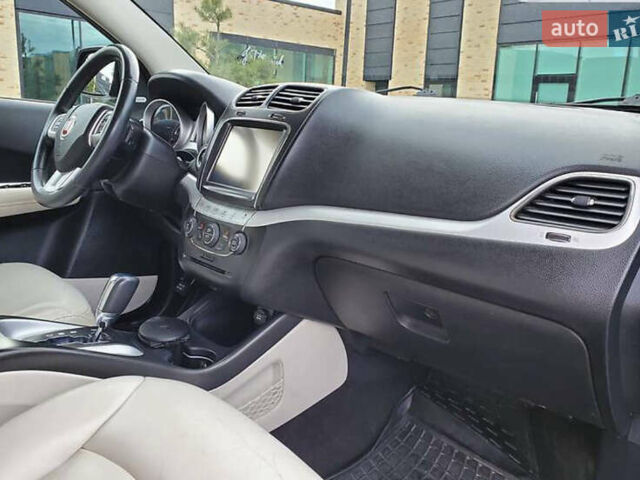 Фиат Фримонт, объемом двигателя 1.96 л и пробегом 230 тыс. км за 12500 $, фото 48 на Automoto.ua