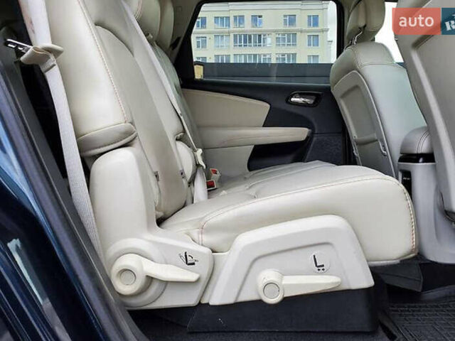 Фиат Фримонт, объемом двигателя 1.96 л и пробегом 230 тыс. км за 12500 $, фото 10 на Automoto.ua