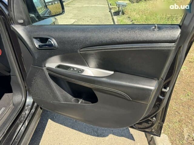 Фіат Фрімонт, об'ємом двигуна 2 л та пробігом 228 тис. км за 13000 $, фото 15 на Automoto.ua