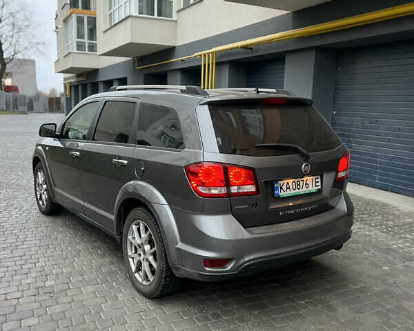 Серый Фиат Фримонт, объемом двигателя 2 л и пробегом 279 тыс. км за 10299 $, фото 3 на Automoto.ua