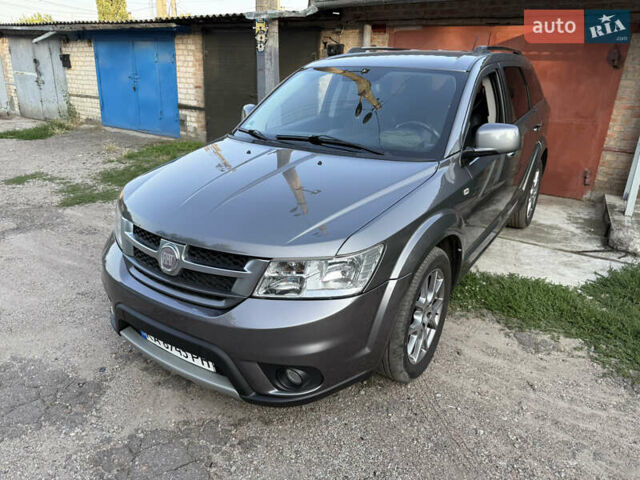 Сірий Фіат Фрімонт, об'ємом двигуна 1.96 л та пробігом 190 тис. км за 12860 $, фото 5 на Automoto.ua