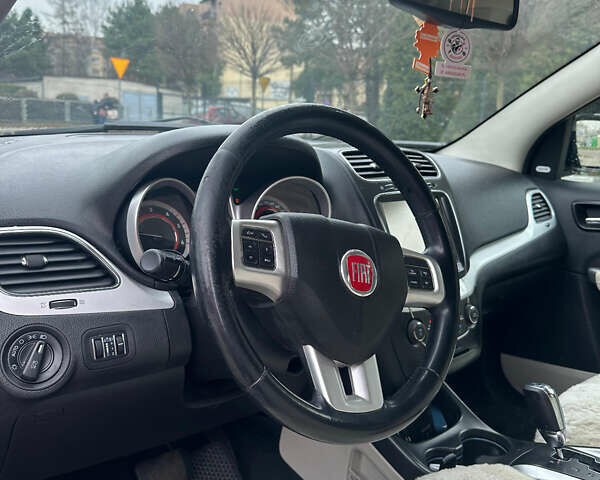 Серый Фиат Фримонт, объемом двигателя 1.96 л и пробегом 296 тыс. км за 10700 $, фото 7 на Automoto.ua