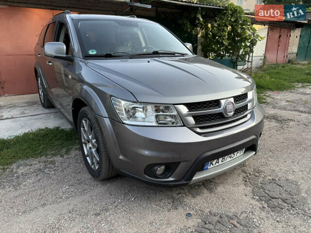 Сірий Фіат Фрімонт, об'ємом двигуна 1.96 л та пробігом 190 тис. км за 12860 $, фото 2 на Automoto.ua