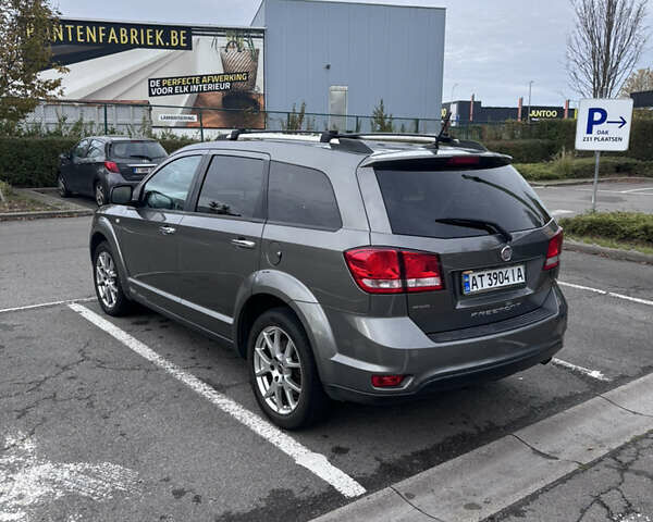 Сірий Фіат Фрімонт, об'ємом двигуна 1.96 л та пробігом 207 тис. км за 11628 $, фото 2 на Automoto.ua