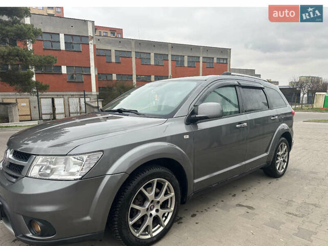 Серый Фиат Фримонт, объемом двигателя 1.96 л и пробегом 296 тыс. км за 10700 $, фото 3 на Automoto.ua