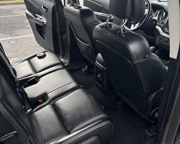 Сірий Фіат Фрімонт, об'ємом двигуна 1.96 л та пробігом 207 тис. км за 11628 $, фото 11 на Automoto.ua