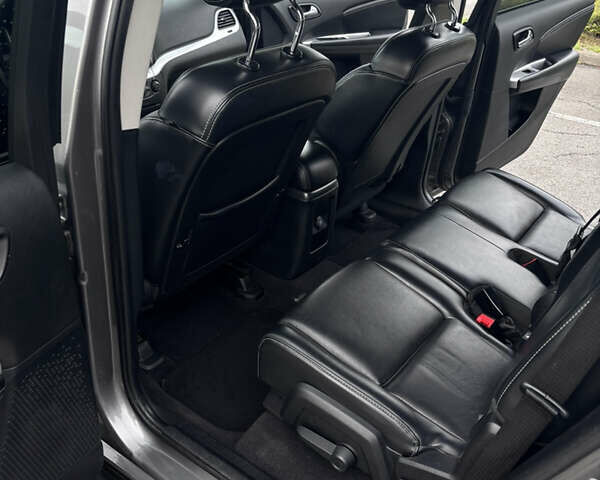 Сірий Фіат Фрімонт, об'ємом двигуна 1.96 л та пробігом 207 тис. км за 11628 $, фото 12 на Automoto.ua