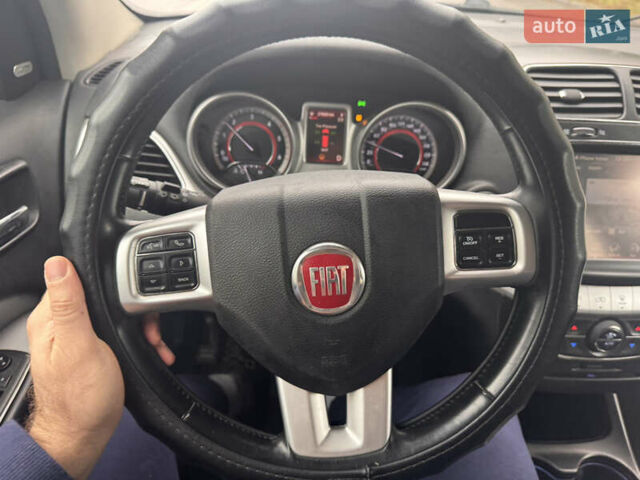 Серый Фиат Фримонт, объемом двигателя 2 л и пробегом 279 тыс. км за 9800 $, фото 6 на Automoto.ua