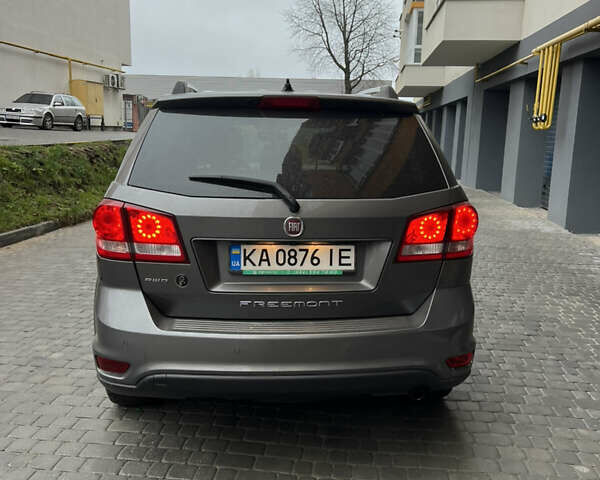 Серый Фиат Фримонт, объемом двигателя 2 л и пробегом 279 тыс. км за 10299 $, фото 7 на Automoto.ua