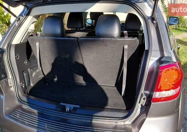 Серый Фиат Фримонт, объемом двигателя 1.96 л и пробегом 230 тыс. км за 12100 $, фото 18 на Automoto.ua