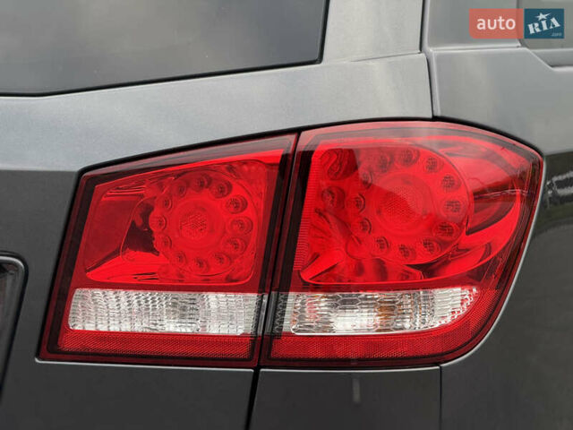 Серый Фиат Фримонт, объемом двигателя 0 л и пробегом 209 тыс. км за 14750 $, фото 18 на Automoto.ua