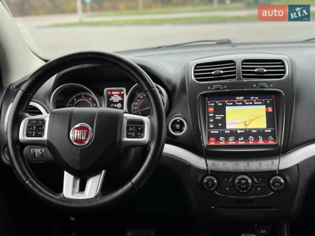 Серый Фиат Фримонт, объемом двигателя 0 л и пробегом 209 тыс. км за 14750 $, фото 52 на Automoto.ua
