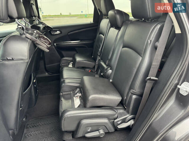 Серый Фиат Фримонт, объемом двигателя 0 л и пробегом 209 тыс. км за 14750 $, фото 61 на Automoto.ua