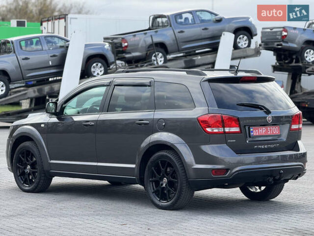 Серый Фиат Фримонт, объемом двигателя 0 л и пробегом 209 тыс. км за 14750 $, фото 7 на Automoto.ua