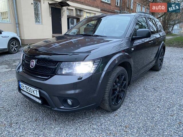 Сірий Фіат Фрімонт, об'ємом двигуна 1.96 л та пробігом 208 тис. км за 12900 $, фото 4 на Automoto.ua
