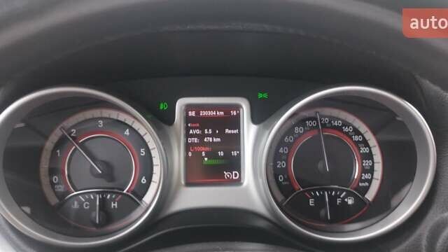 Серый Фиат Фримонт, объемом двигателя 1.96 л и пробегом 230 тыс. км за 12100 $, фото 31 на Automoto.ua