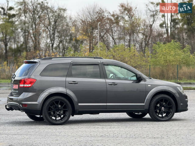 Серый Фиат Фримонт, объемом двигателя 0 л и пробегом 209 тыс. км за 14750 $, фото 22 на Automoto.ua