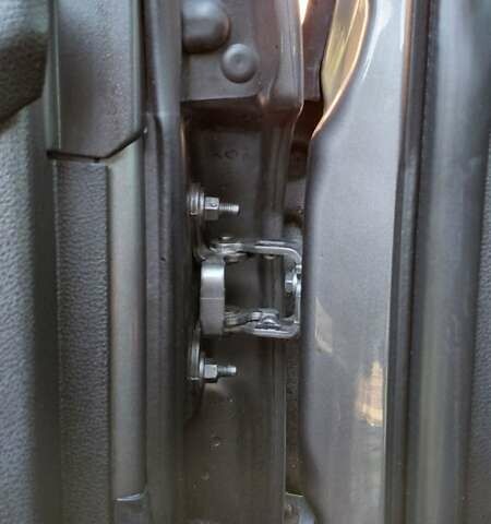 Серый Фиат Фримонт, объемом двигателя 1.96 л и пробегом 230 тыс. км за 12100 $, фото 21 на Automoto.ua