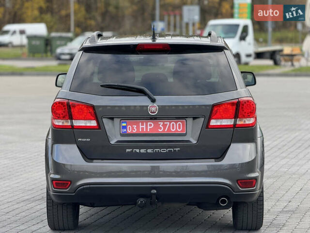 Серый Фиат Фримонт, объемом двигателя 0 л и пробегом 209 тыс. км за 14750 $, фото 12 на Automoto.ua