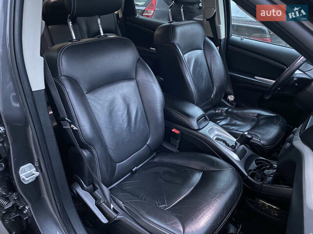 Сірий Фіат Фрімонт, об'ємом двигуна 1.96 л та пробігом 208 тис. км за 12900 $, фото 28 на Automoto.ua