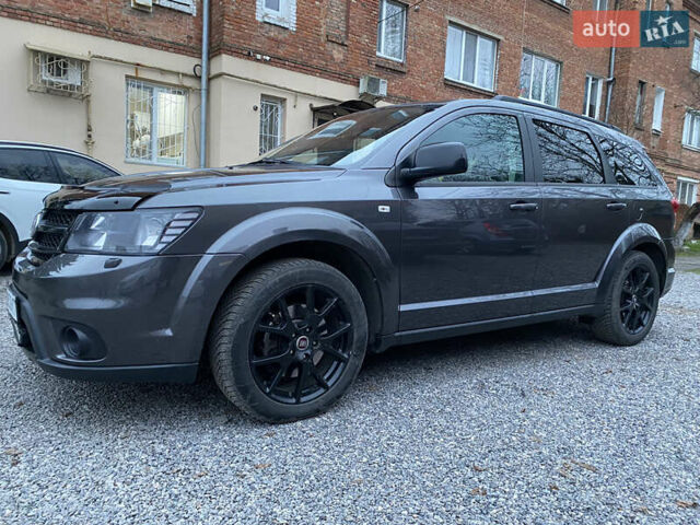 Сірий Фіат Фрімонт, об'ємом двигуна 1.96 л та пробігом 208 тис. км за 12900 $, фото 10 на Automoto.ua