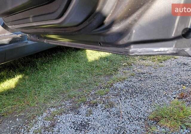 Серый Фиат Фримонт, объемом двигателя 1.96 л и пробегом 230 тыс. км за 12100 $, фото 26 на Automoto.ua