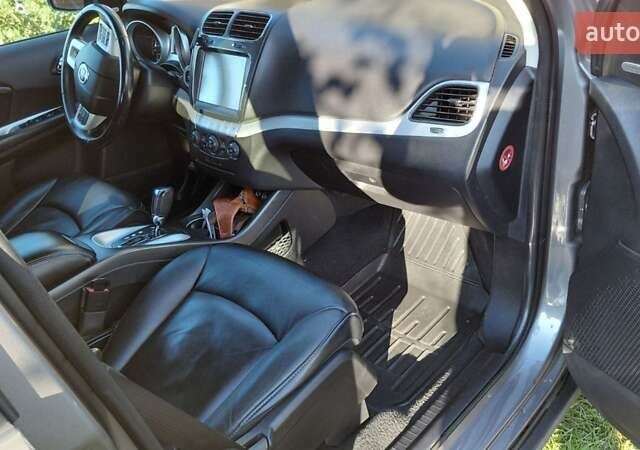 Фиат Фримонт 2013 в Житомире на Automoto.ua Серый Фиат Фримонт, объемом двигателя 1.96 л и пробегом 230 тыс. км за 12700 $, фото 11 на Automoto.ua