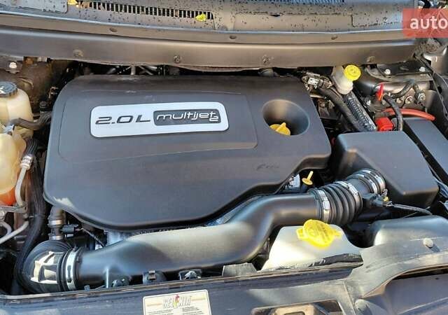 Серый Фиат Фримонт, объемом двигателя 1.96 л и пробегом 230 тыс. км за 12100 $, фото 28 на Automoto.ua