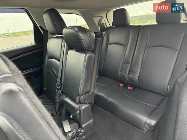 Серый Фиат Фримонт, объемом двигателя 0 л и пробегом 209 тыс. км за 14750 $, фото 64 на Automoto.ua