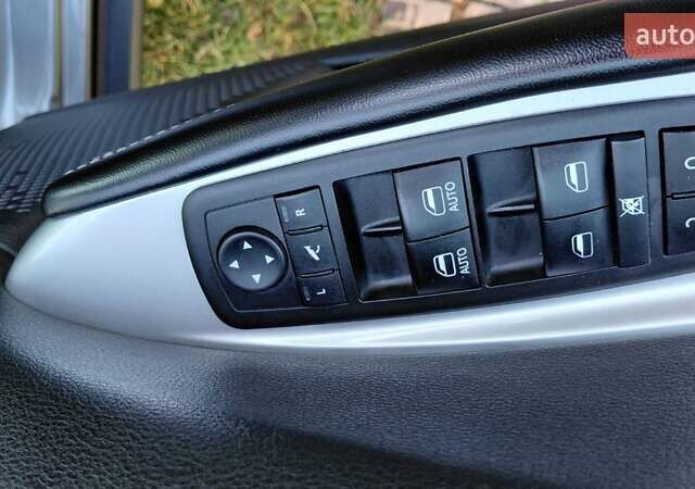 Серый Фиат Фримонт, объемом двигателя 1.96 л и пробегом 230 тыс. км за 12100 $, фото 23 на Automoto.ua