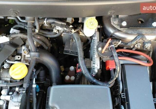 Серый Фиат Фримонт, объемом двигателя 1.96 л и пробегом 230 тыс. км за 12100 $, фото 27 на Automoto.ua