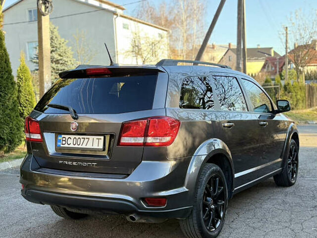 Серый Фиат Фримонт, объемом двигателя 2 л и пробегом 215 тыс. км за 14300 $, фото 21 на Automoto.ua