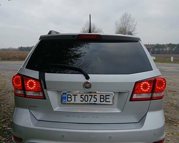 Серый Фиат Фримонт, объемом двигателя 1.96 л и пробегом 61 тыс. км за 17000 $, фото 12 на Automoto.ua