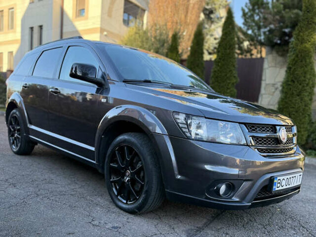 Серый Фиат Фримонт, объемом двигателя 2 л и пробегом 215 тыс. км за 14300 $, фото 3 на Automoto.ua