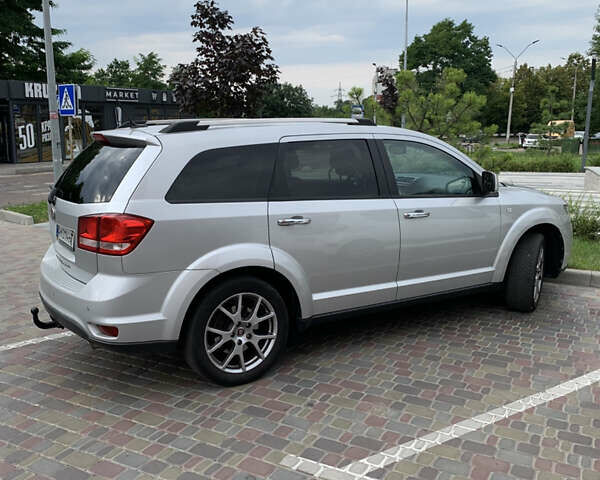 Сірий Фіат Фрімонт, об'ємом двигуна 1.96 л та пробігом 245 тис. км за 15200 $, фото 4 на Automoto.ua