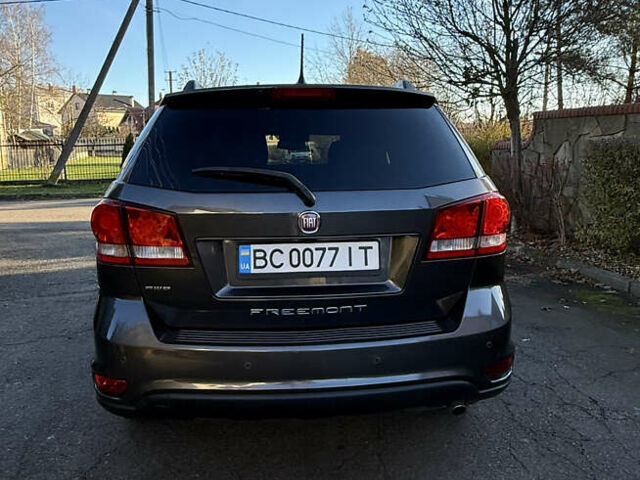 Серый Фиат Фримонт, объемом двигателя 2 л и пробегом 215 тыс. км за 14300 $, фото 10 на Automoto.ua