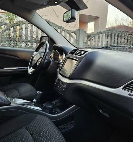 Сірий Фіат Фрімонт, об'ємом двигуна 1.96 л та пробігом 170 тис. км за 13000 $, фото 4 на Automoto.ua