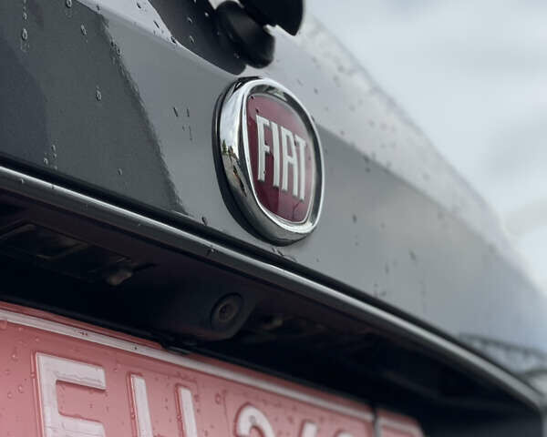 Сірий Фіат Фрімонт, об'ємом двигуна 1.96 л та пробігом 270 тис. км за 12699 $, фото 5 на Automoto.ua