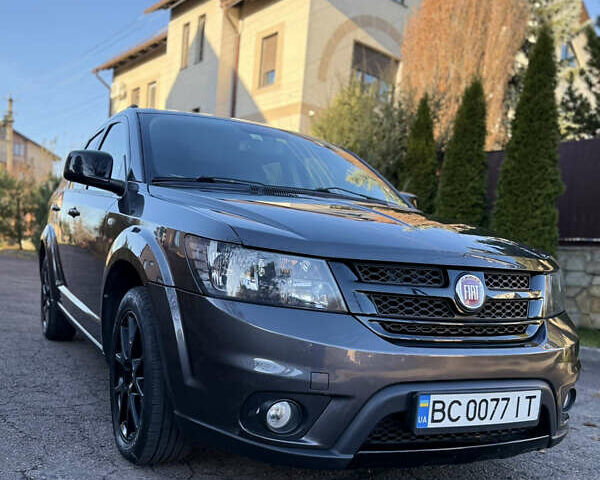 Серый Фиат Фримонт, объемом двигателя 2 л и пробегом 215 тыс. км за 14300 $, фото 4 на Automoto.ua