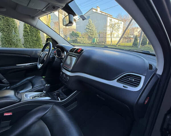 Серый Фиат Фримонт, объемом двигателя 2 л и пробегом 215 тыс. км за 14300 $, фото 17 на Automoto.ua