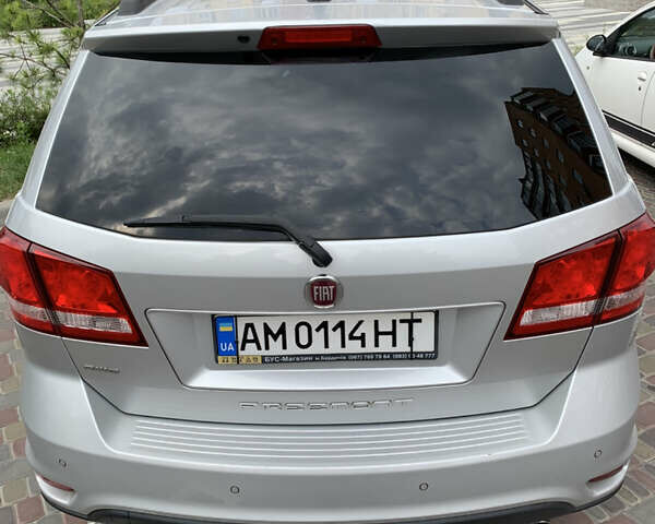 Сірий Фіат Фрімонт, об'ємом двигуна 1.96 л та пробігом 245 тис. км за 15200 $, фото 5 на Automoto.ua