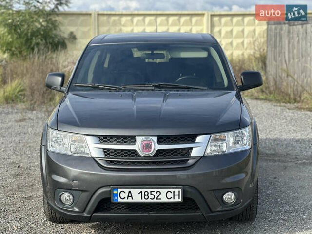 Серый Фиат Фримонт, объемом двигателя 1.96 л и пробегом 172 тыс. км за 9900 $, фото 6 на Automoto.ua